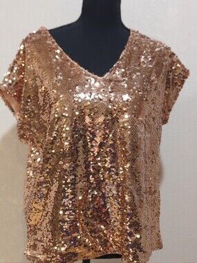 Lavish Women’s Large Rose Gold Sequin Blouse V Neck Party Top Gold Chain